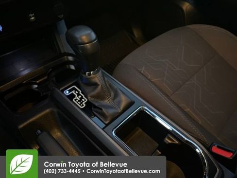 Used 2017 Toyota Tacoma TRD Off-Road image 22