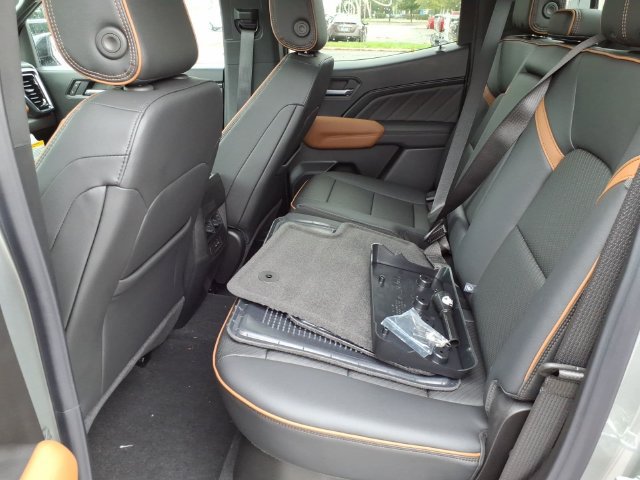 New 2026 GMC Canyon AT4 w/ Technology Plus Package AWD/4WD image 7