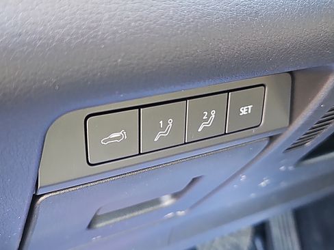 Certified 2025 MAZDA CX-30 AWD 2.5 S w/ Premium Package image 12