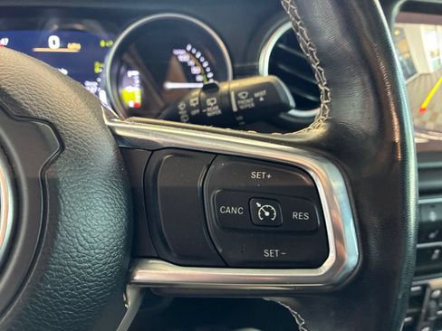 Used 2023 Jeep Wrangler Unlimited Sahara w/ Cold Weather Group AWD/4WD image 22