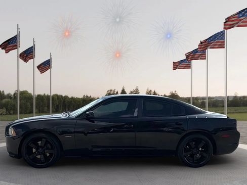 Used 2012 Dodge Charger R/T RWD image 3