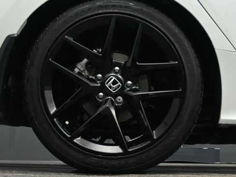 Used 2025 Honda Civic Sport image 12