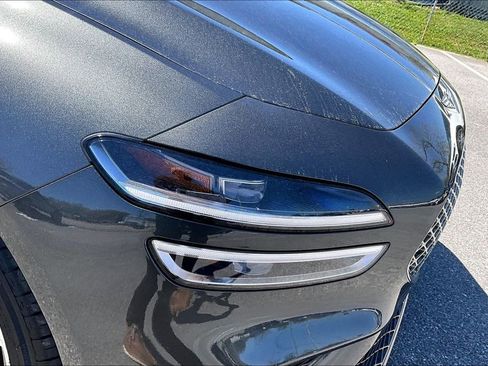 Used 2025 Genesis G70 2.5T image 33