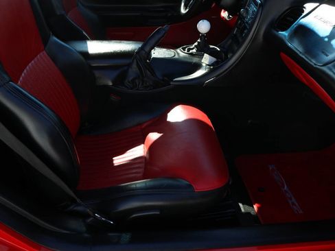 Used 2001 Chevrolet Corvette Z06 w/ Memory Pkg image 97