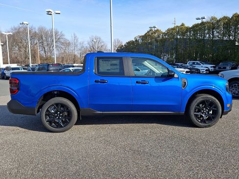 New 2026 Ford Maverick XLT w/ Equipment Group 301A image 8