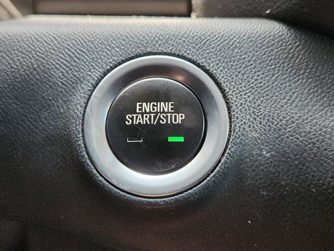 Used 2022 GMC Terrain SLE w/ Driver Convenience Package FWD image 20