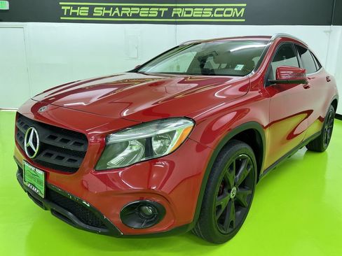 Used 2019 Mercedes-Benz GLA 250 w/ Premium Package image 5
