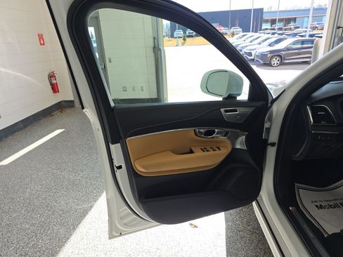 Used 2021 Volvo XC90 T8 Inscription w/ Advanced Package image 26
