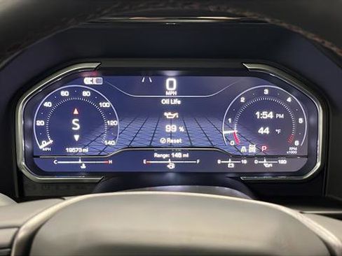 Used 2024 GMC Sierra 1500 AT4 w/ AT4 Premium Package image 17