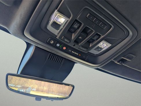 Used 2022 GMC Sierra 1500 AT4X image 26