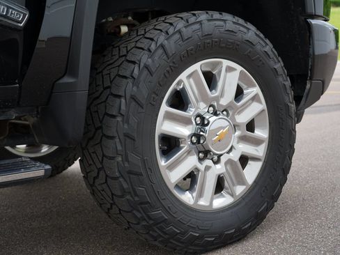 Certified 2024 Chevrolet Silverado 3500 High Country w/ High Country Premium Package AWD/4WD image 32