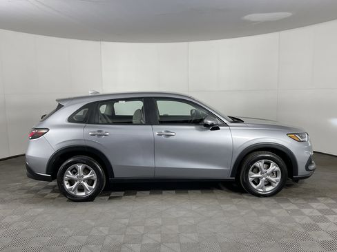 Used 2024 Honda HR-V LX image 5