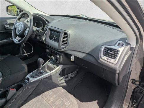 Used 2020 Jeep Compass Sport FWD image 19