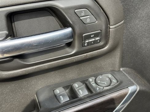Used 2022 Chevrolet Silverado 2500 LTZ w/ LTZ Premium Package AWD/4WD image 9