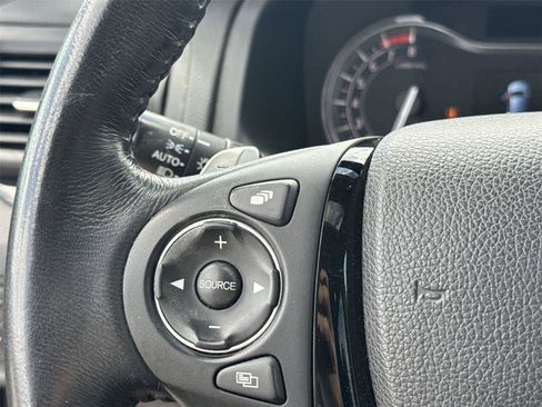 Used 2017 Honda Pilot Elite image 19