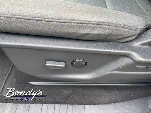 Used 2025 Ford F150 XLT w/ Equipment Group 301A Standard AWD/4WD image 9