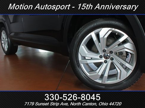 Used 2021 Volkswagen Atlas SE image 48