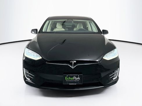 Used 2018 Tesla Model X 75D AWD/4WD image 2