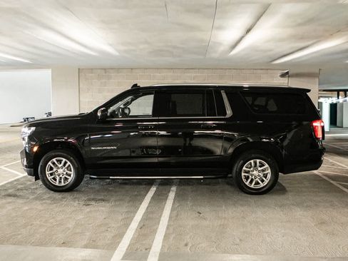 Used 2024 Chevrolet Suburban LS w/ Driver Alert Package RWD image 2