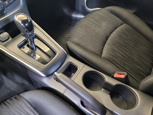 Used 2018 Nissan Sentra SV FWD image 26