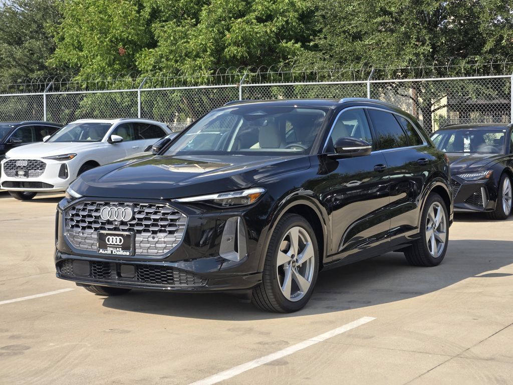Certified 2025 Audi Q5 Prestige AWD/4WD image 6