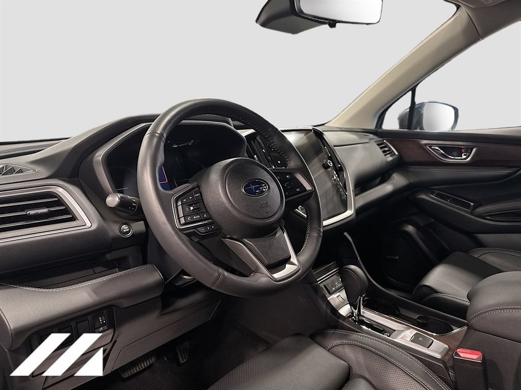 Used 2025 Subaru Ascent Touring AWD/4WD image 9