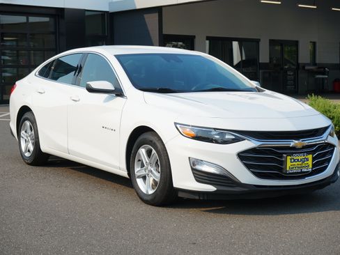 Used 2023 Chevrolet Malibu LS w/ Driver Confidence Package FWD image 1