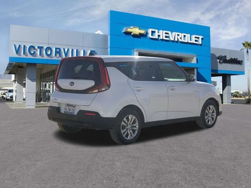 Used 2021 Kia Soul LX FWD image 4