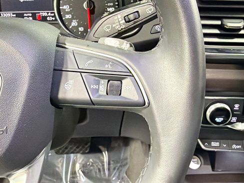 Used 2022 Audi Q5 2.0T Premium w/ Convenience Package image 37