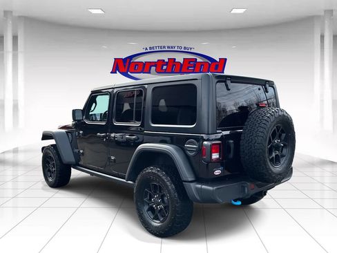 Used 2024 Jeep Wrangler Unlimited image 5