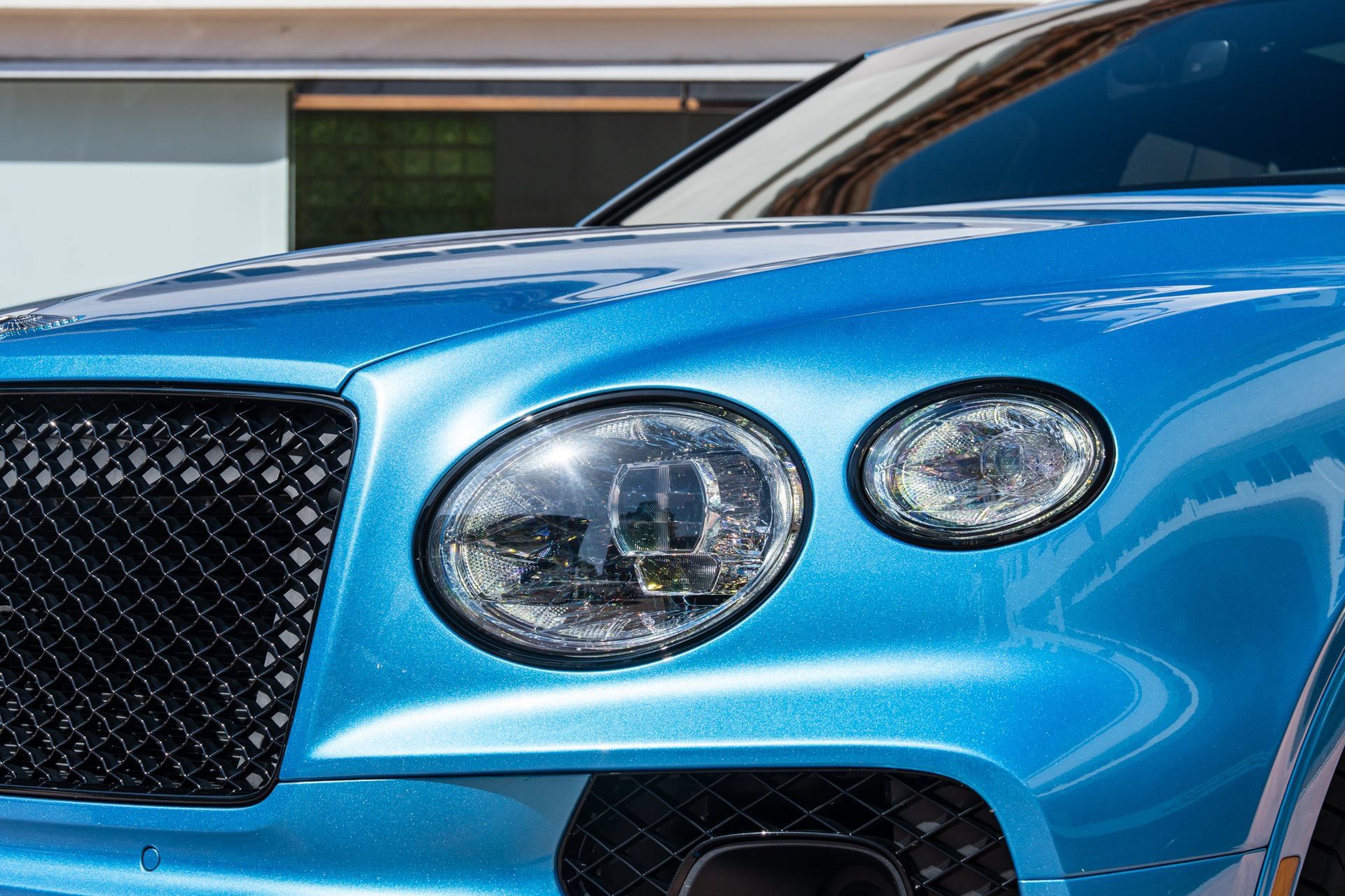Used 2023 Bentley Bentayga AWD/4WD image 17