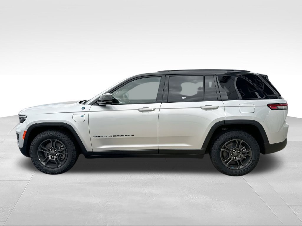New 2024 Jeep Grand Cherokee Trailhawk AWD/4WD image 6