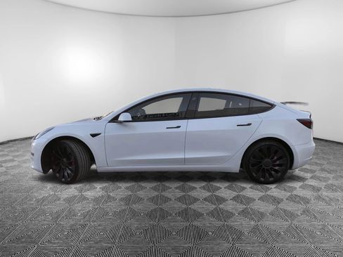 Used 2022 Tesla Model 3 Performance image 9