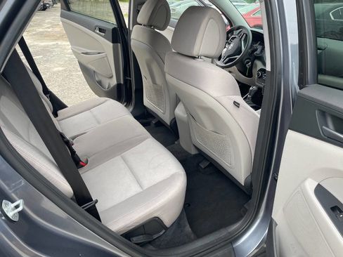 Used 2012 Toyota Highlander Limited w/ Tow Pkg AWD/4WD image 33