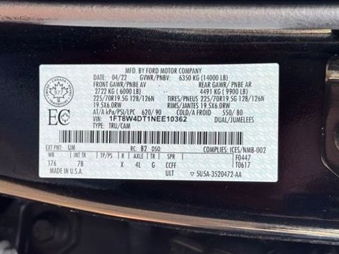 Certified 2022 Ford F450 Platinum w/ FX4 Off-Road Package image 43