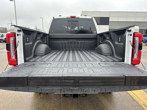 New 2026 Ford F350 Platinum w/ FX4 Off-Road Package AWD/4WD image 12