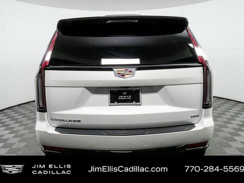 Certified 2024 Cadillac Escalade Sport w/ Touring Package image 31