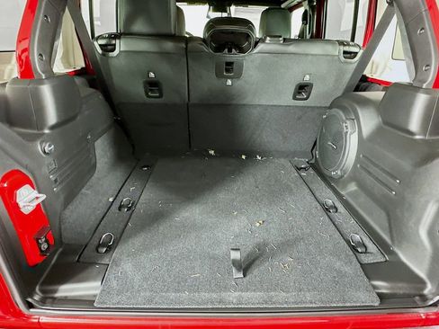 New 2026 Jeep Wrangler Unlimited Rubicon image 34