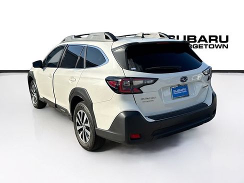 Used 2024 Subaru Outback Premium AWD/4WD image 5