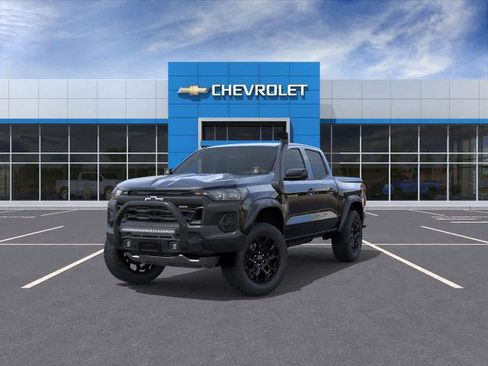 New 2026 Chevrolet Colorado Trail Boss w/ Off-Road Front Bumper Package image 8