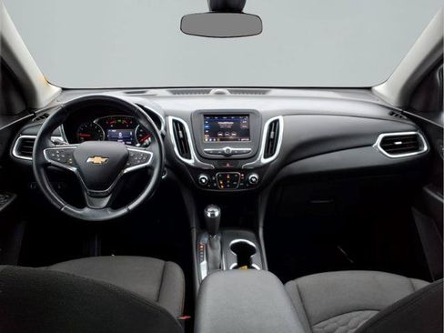 Used 2020 Chevrolet Equinox LT FWD image 8