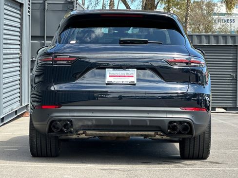 Certified 2023 Porsche Cayenne AWD/4WD image 7