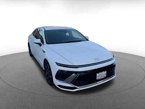 Used 2025 Hyundai Sonata SEL image 3