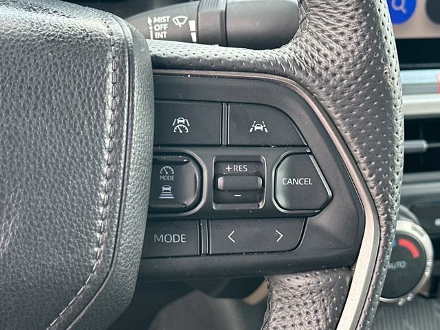 Used 2025 Toyota Tacoma TRD Off-Road AWD/4WD image 23