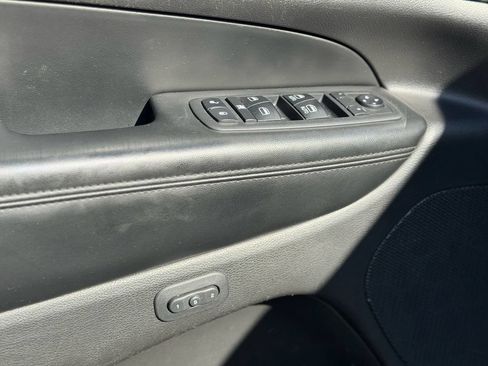 Used 2018 Jeep Grand Cherokee Limited AWD/4WD image 23