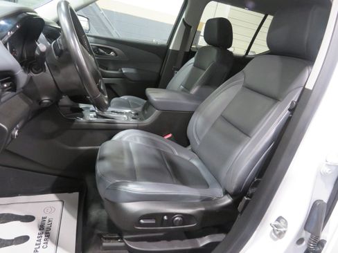 Used 2018 Chevrolet Traverse Premier AWD/4WD image 12