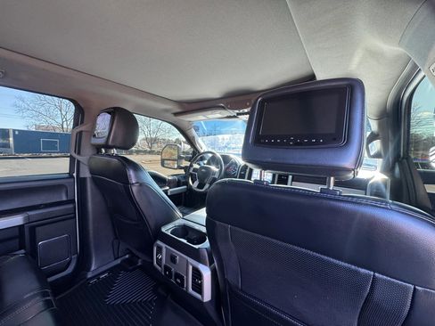 Used 2019 Ford F250 Lariat w/ Lariat Ultimate Package image 22