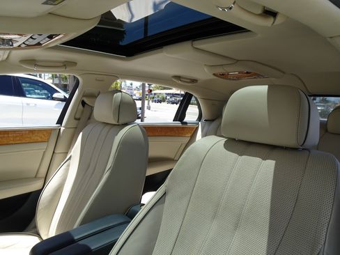 Used 2014 Bentley Flying Spur W12 AWD/4WD image 12