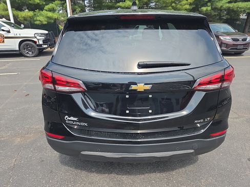 Used 2024 Chevrolet Equinox LT AWD/4WD image 4