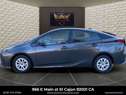Used 2019 Toyota Prius LE FWD image 6